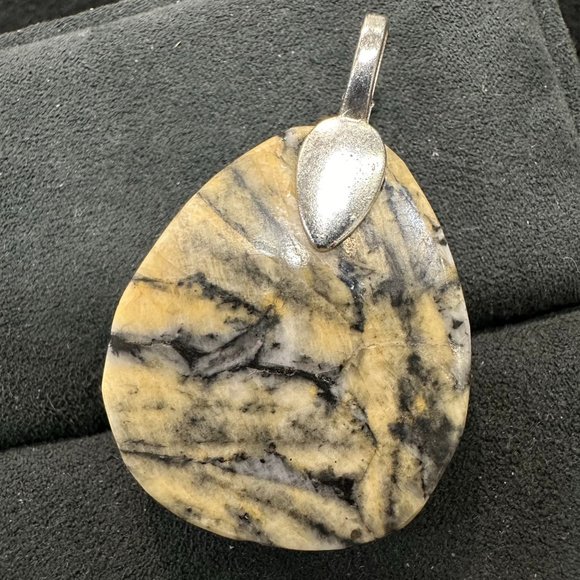 Canadian Pinolite handmade Pendent - Picture 3 of 5